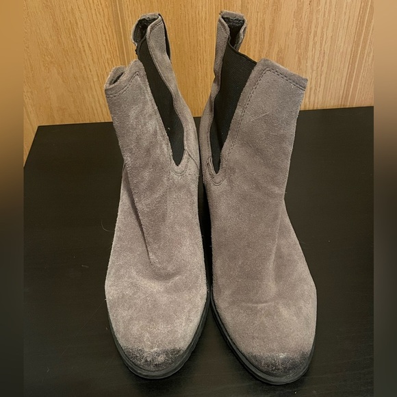 Sam Edelman Gray Suede 'Hanley' Chelsea Boots - Picture 7 of 14